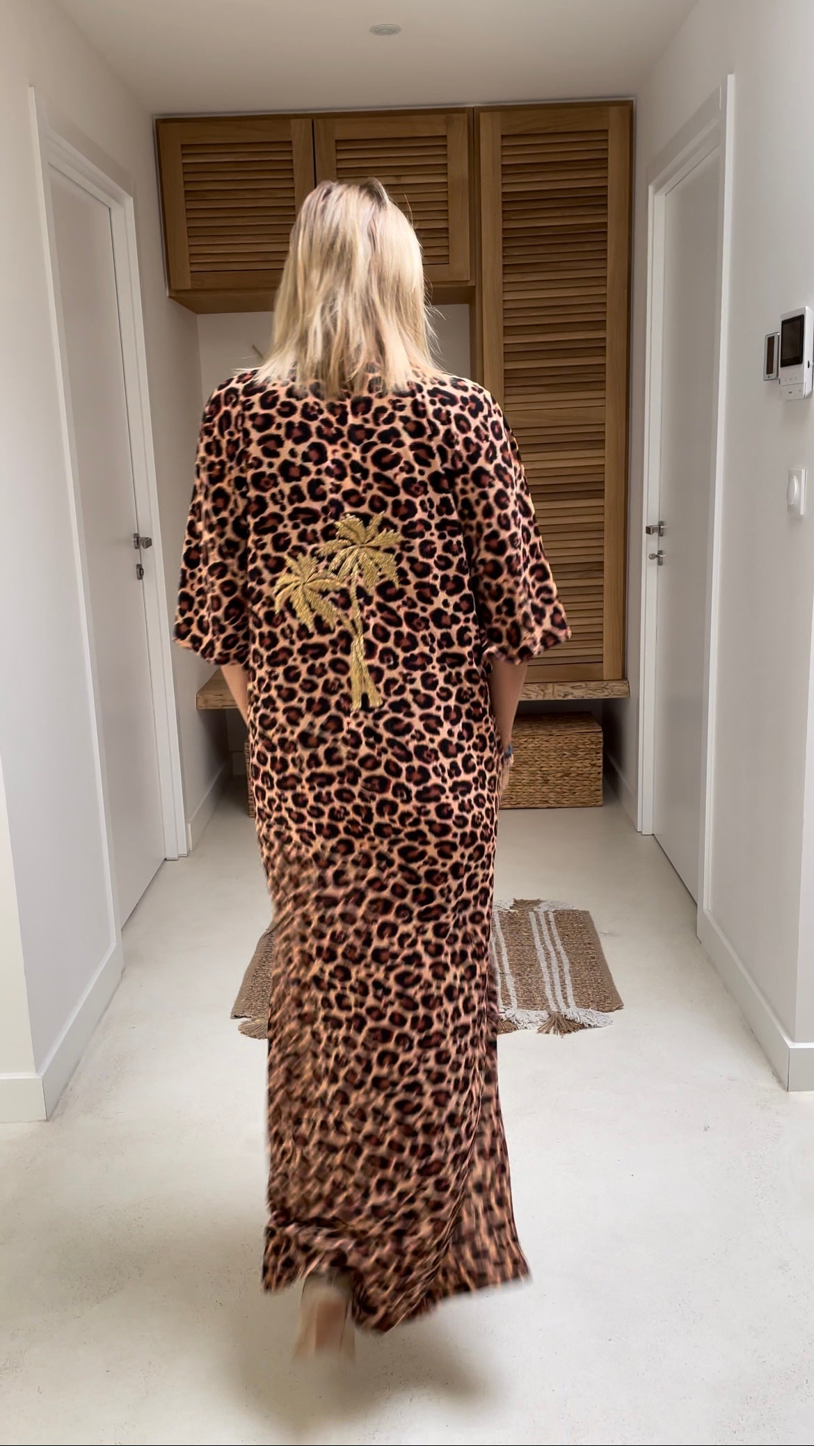 Robe Romane léopard palmiers brodés