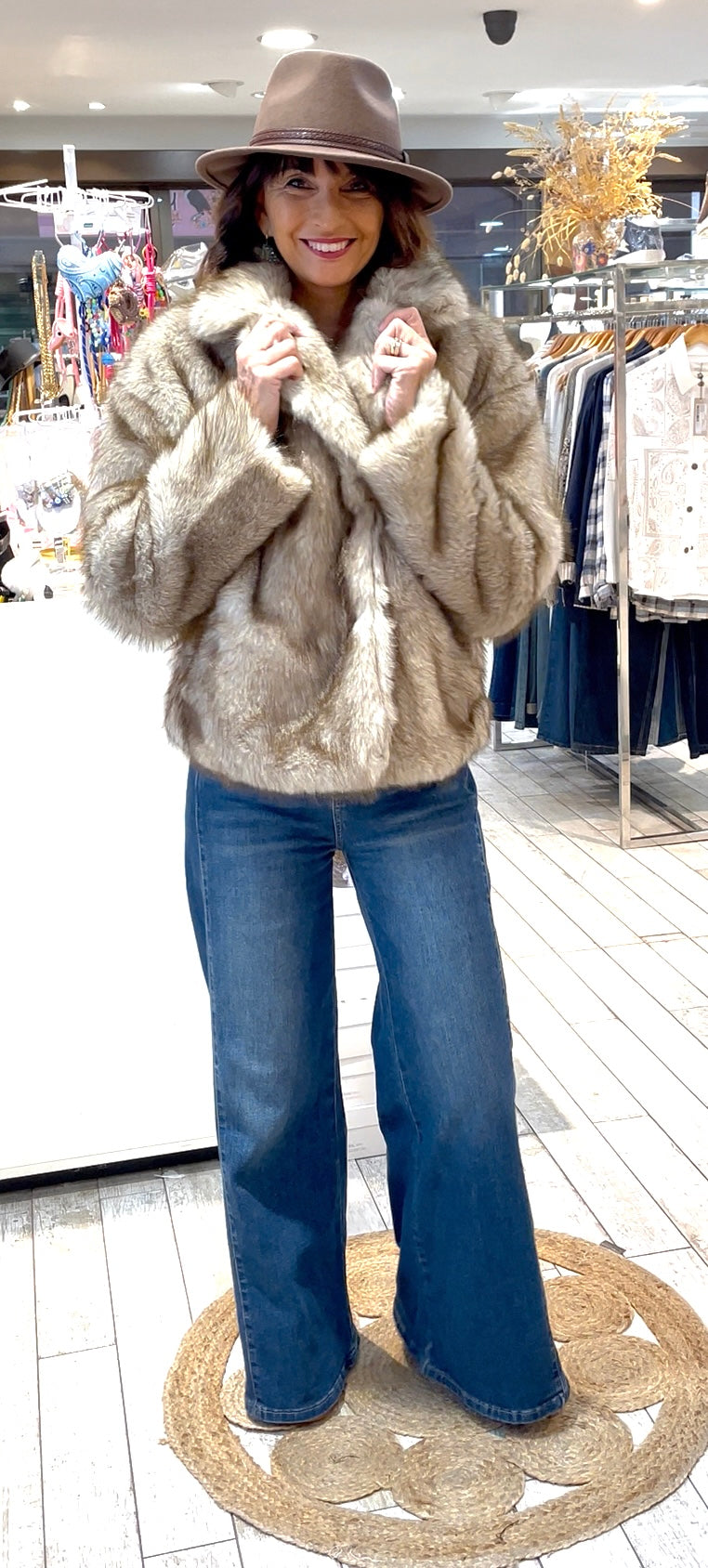 Veste AURORA – Fausse fourrure oversize