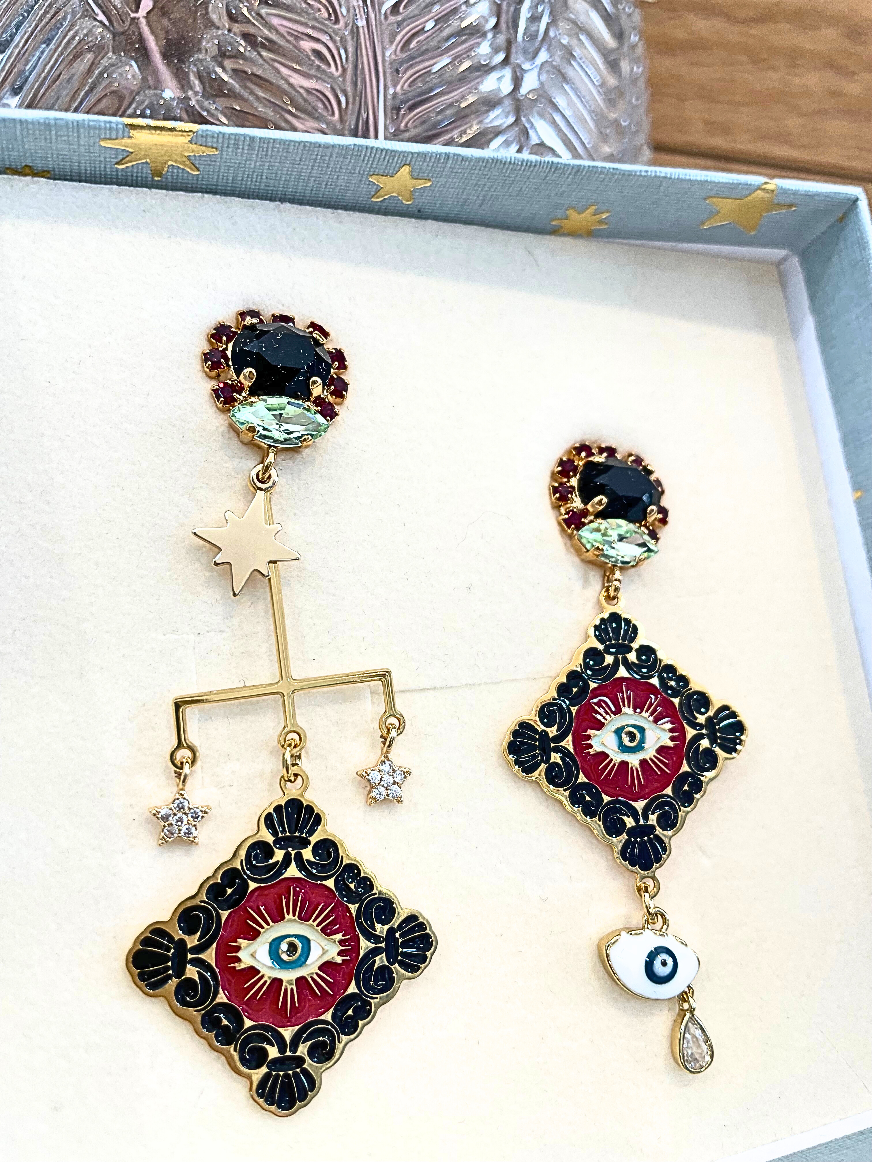 Boucles d’Oreilles Amuleto –  (Plaqué Or 18K)