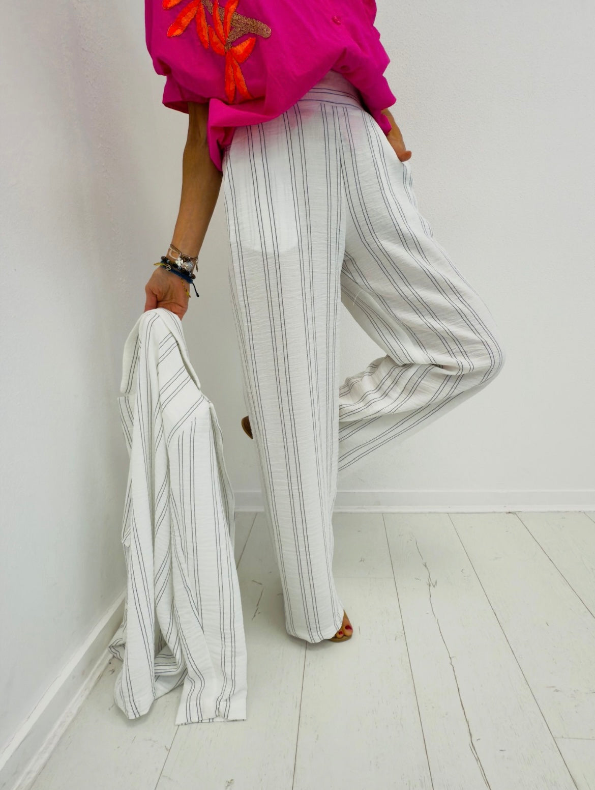 Pantalon LINA rayé noir et blanc